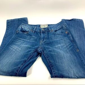 Revolve Jeans‎